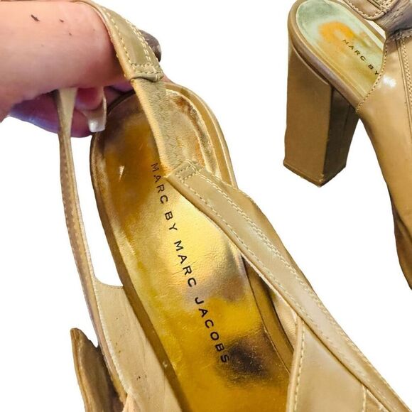2/$25 - Marc Jacobs Tan Heels - Picture 3 of 11